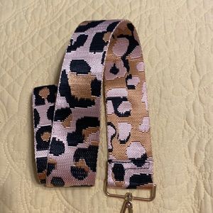 Crossbody strap for Ahdorned bags